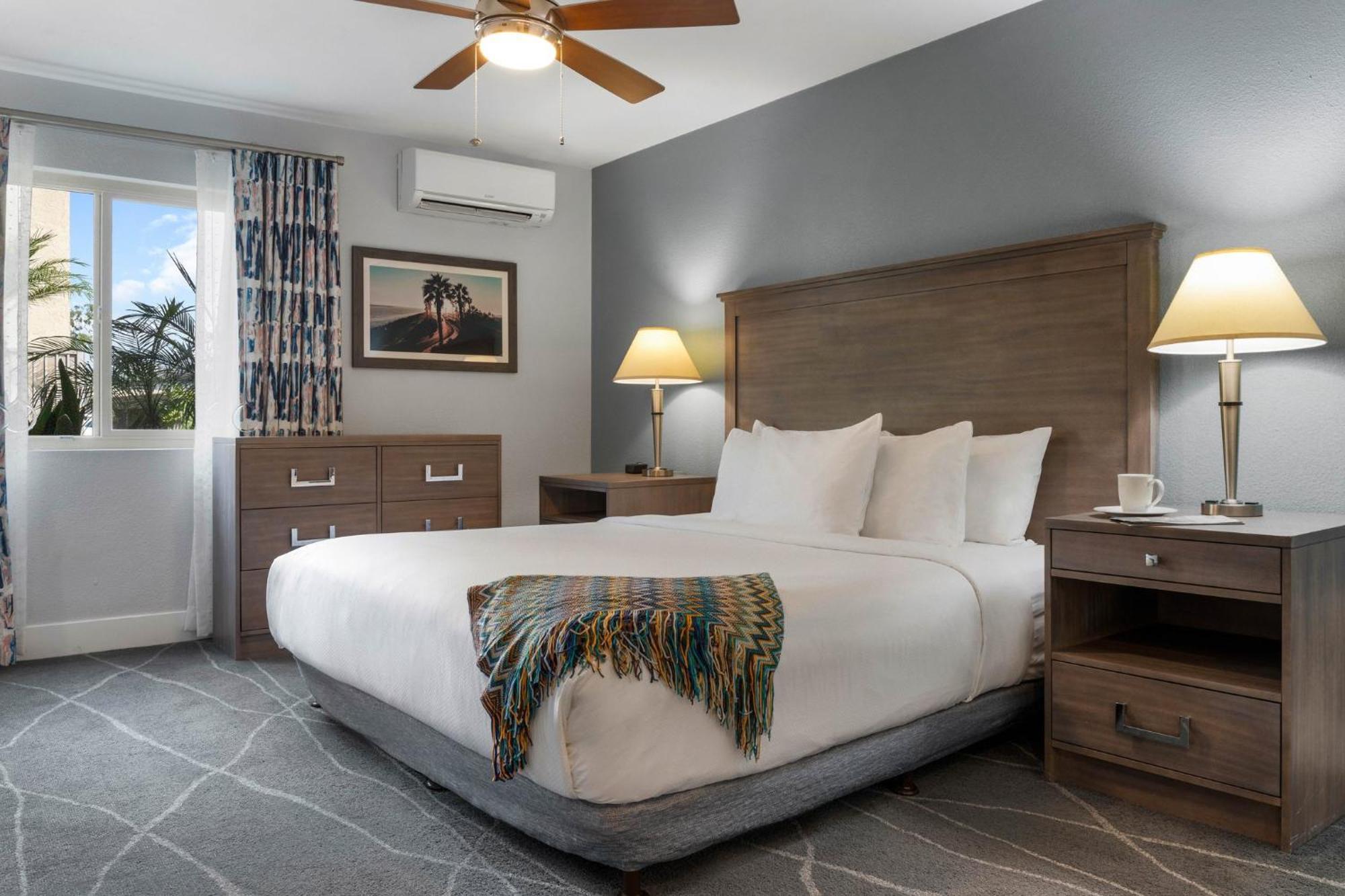 Club Wyndham Dolphin'S Cove Hotell Anaheim Exteriör bild